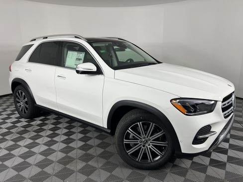 New 2026 Mercedes-Benz GLE 450e 4MATIC image 2