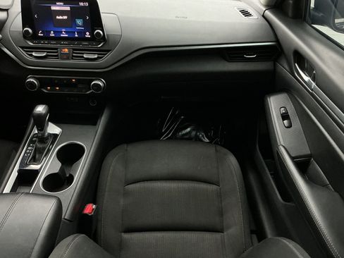 Used 2022 Nissan Altima 2.5 SV FWD image 28