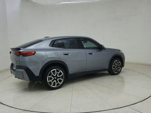 Used 2025 BMW X2 xDrive28i image 70