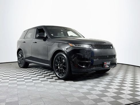 Used 2025 Land Rover Range Rover Sport SE AWD/4WD image 1