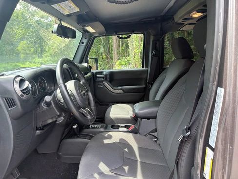 Used 2016 Jeep Wrangler Unlimited Sport AWD/4WD image 12