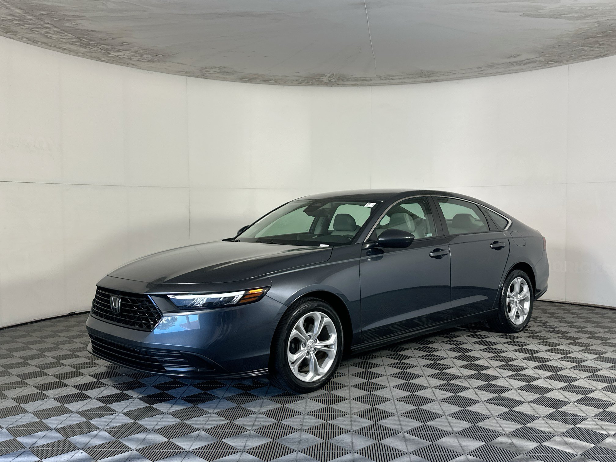 Used 2024 Honda Accord LX image 7