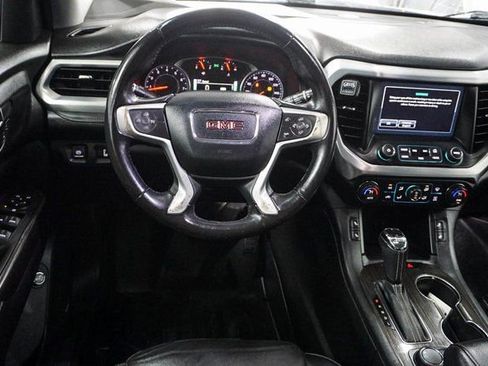 Used 2019 GMC Acadia SLT image 15