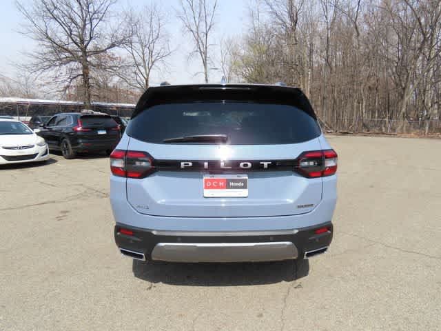 New 2026 Honda Pilot Touring image 5