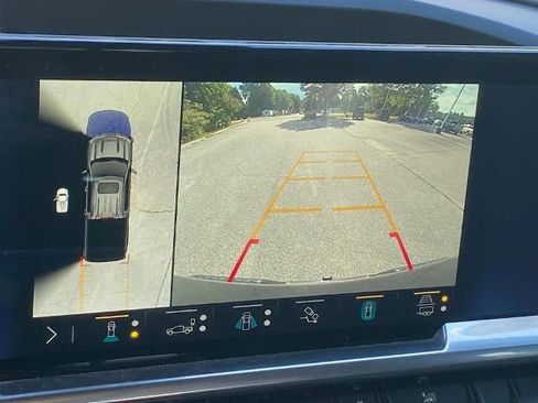 Used 2023 Chevrolet Silverado 1500 High Country w/ Technology Package image 22