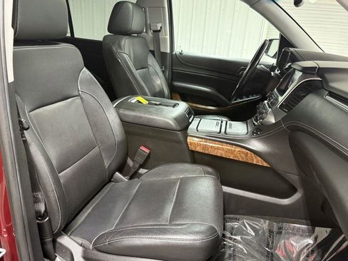 Used 2018 Chevrolet Suburban Premier AWD/4WD image 40