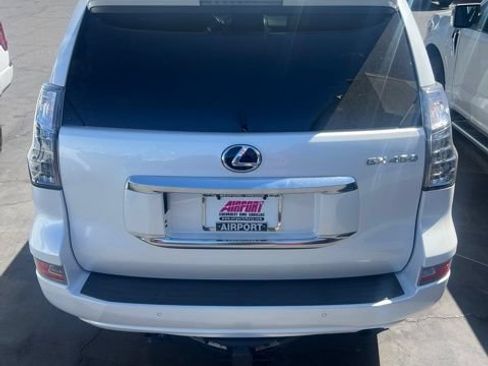 Used 2023 Lexus GX 460 Premium w/ Premium Package AWD/4WD image 12