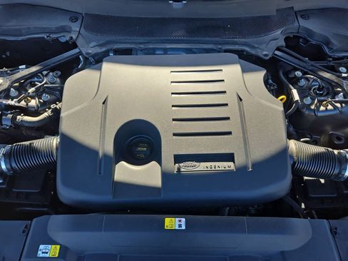 Used 2021 Land Rover Range Rover Sport HST image 13