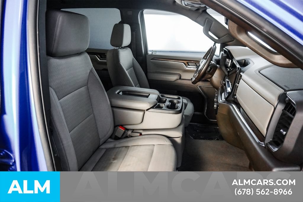Used 2025 Chevrolet Silverado 1500 LT RWD image 19