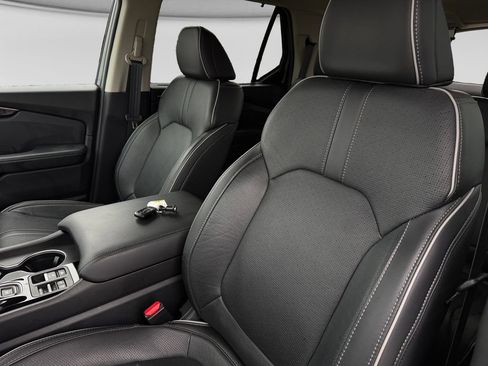 Used 2025 Honda Pilot Elite image 23