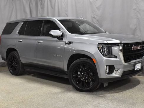 Used 2024 GMC Yukon SLE image 3