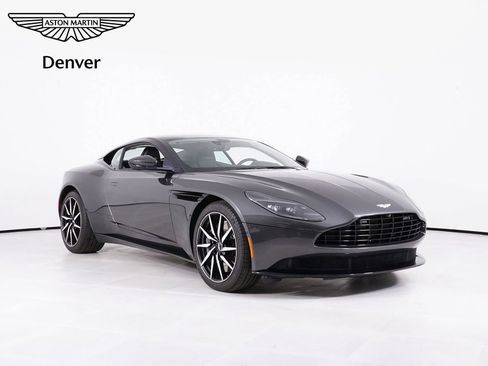Used 2019 Aston Martin DB11 Coupe RWD image 10