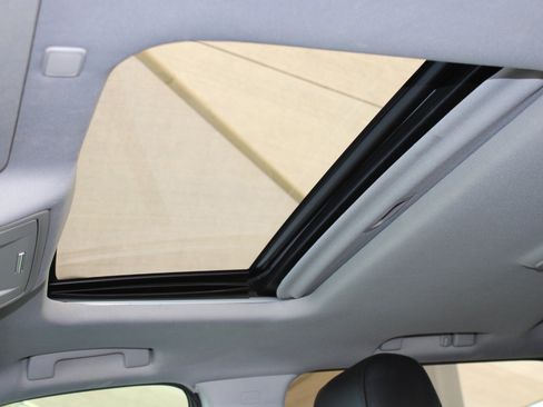 Used 2017 GMC Sierra 1500 SLT image 18