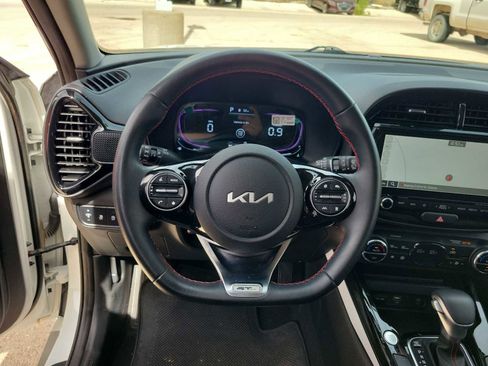Used 2025 Kia Soul GT-Line w/ GT-Line Technology Package FWD image 19