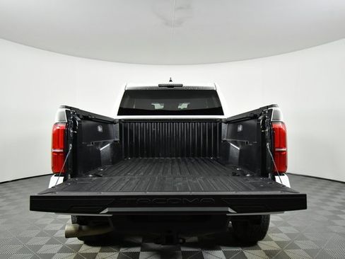 Used 2024 Toyota Tacoma TRD Off-Road image 25