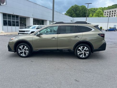 Used 2022 Subaru Outback Touring w/ Popular Package #2 AWD/4WD image 8
