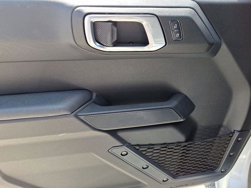 New 2025 Ford Bronco Big Bend image 8