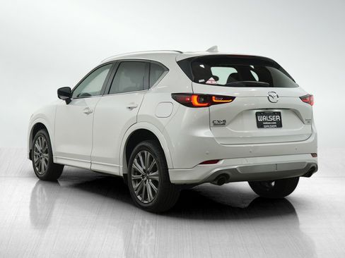 Used 2024 MAZDA CX-5 Signature AWD/4WD image 3
