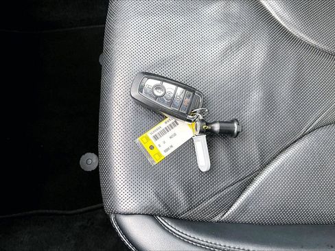 Used 2022 Lincoln Nautilus Reserve image 33