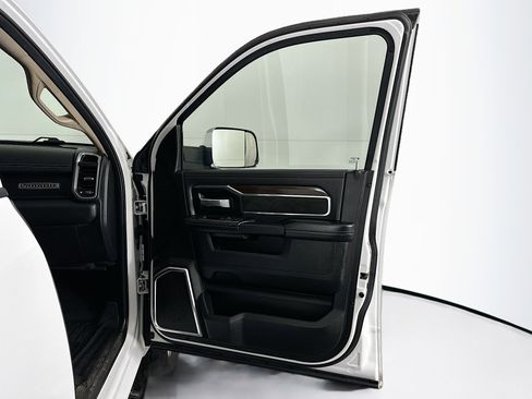 Used 2022 RAM 2500 Laramie image 31