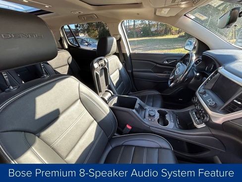 Used 2022 GMC Acadia Denali w/ Denali Ultimate Package image 28