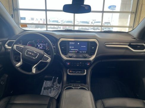 Used 2023 GMC Acadia SLT image 22