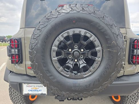 Used 2025 Ford Bronco Raptor w/ Interior Carbon Fiber Pack image 22