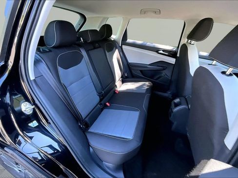 Used 2025 Volkswagen Taos S FWD image 17
