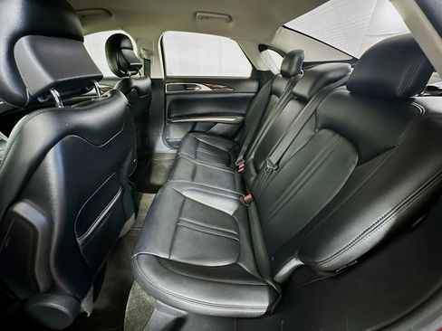 Used 2016 Lincoln MKZ FWD image 27
