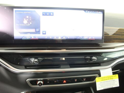 New 2026 BMW X5 xDrive40i w/ Climate Comfort Package image 25