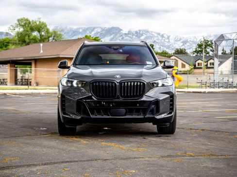 Used 2024 BMW X5 xDrive40i w/ M Sport Package AWD/4WD image 7