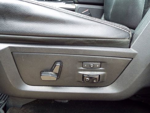 Used 2015 RAM 1500 Sport w/ Convenience Group AWD/4WD image 22