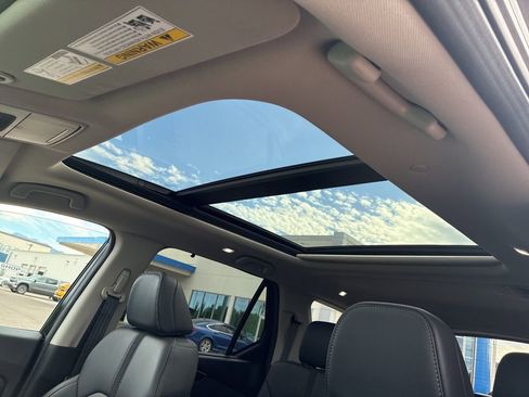 Certified 2024 Honda Pilot Touring image 23