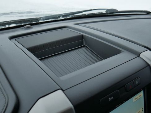 Used 2018 Ford F150 Lariat image 33