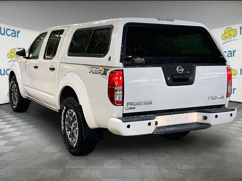 Used 2018 Nissan Frontier PRO-4X image 4