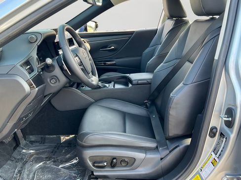 Certified 2024 Lexus ES 350 w/ Premium Package image 15