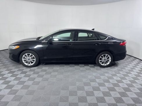 Used 2019 Ford Fusion SE image 6