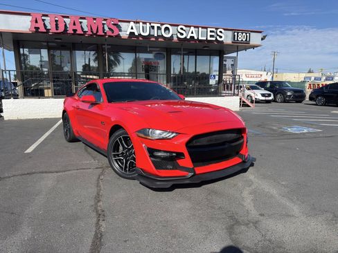 Used 2018 Ford Mustang GT Premium RWD image 1