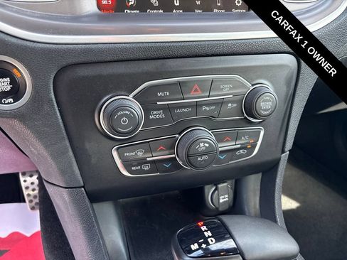 Used 2022 Dodge Charger Scat Pack w/ Navigation & Travel Group RWD image 9