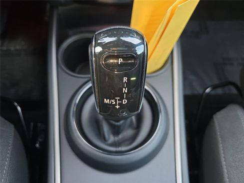 Used 2023 MINI Cooper Countryman S w/ Signature Upholstery Package image 19