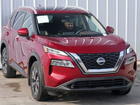 Used 2022 Nissan Rogue SV w/ SV Premium Package image 49