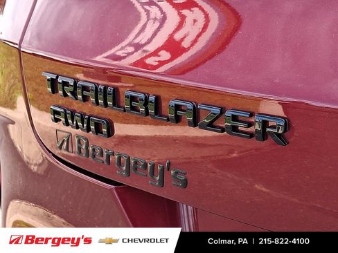 Certified 2022 Chevrolet TrailBlazer RS AWD/4WD image 33