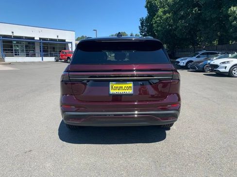 New 2025 Lincoln Nautilus Reserve image 4