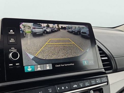 Certified 2026 Honda Odyssey EX-L image 16