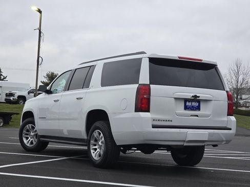 Used 2019 Chevrolet Suburban LT image 13