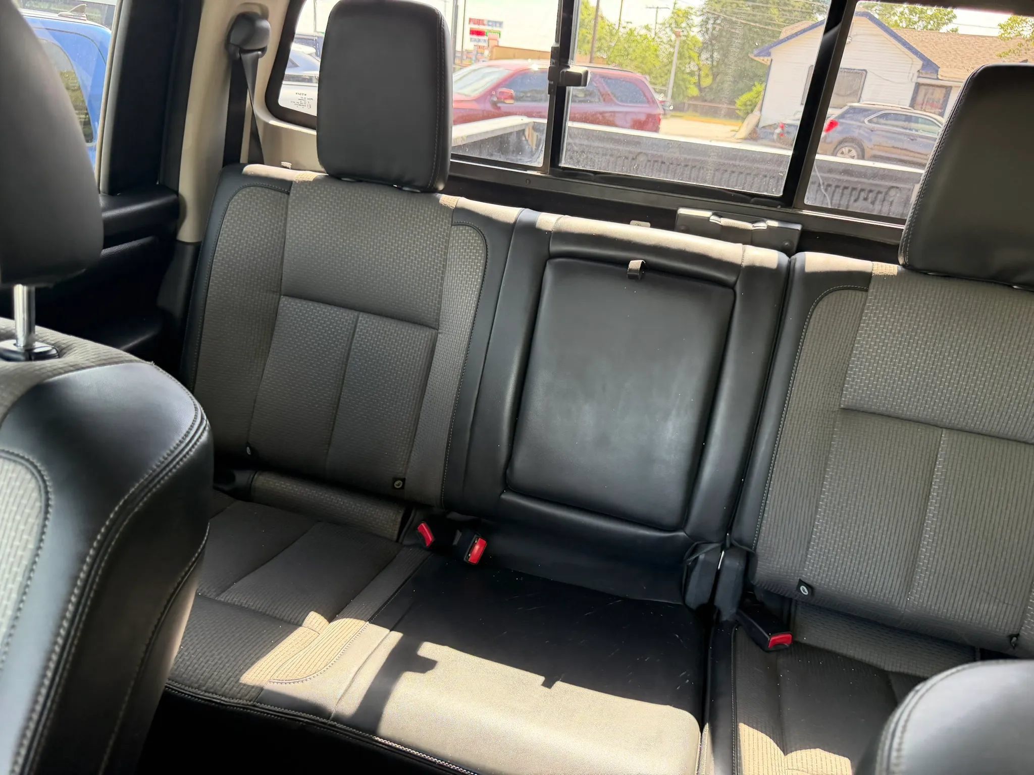 Used 2017 Nissan Titan S RWD image 12
