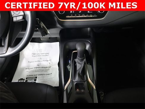 Used 2022 Toyota Corolla LE image 24