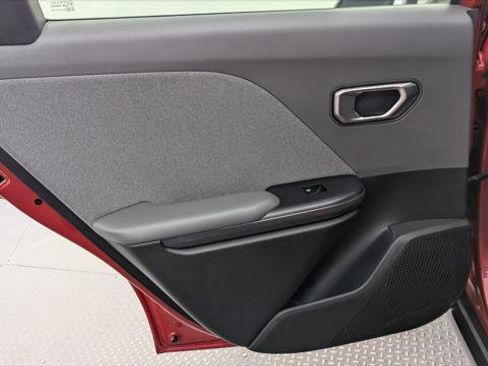 Used 2025 Kia K4 EX image 16