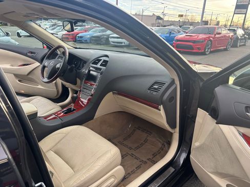Used 2011 Lexus ES 350 image 14