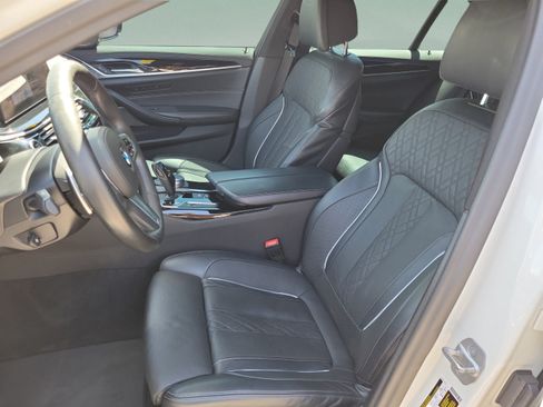 Used 2020 BMW 540i w/ M Sport Package RWD image 17